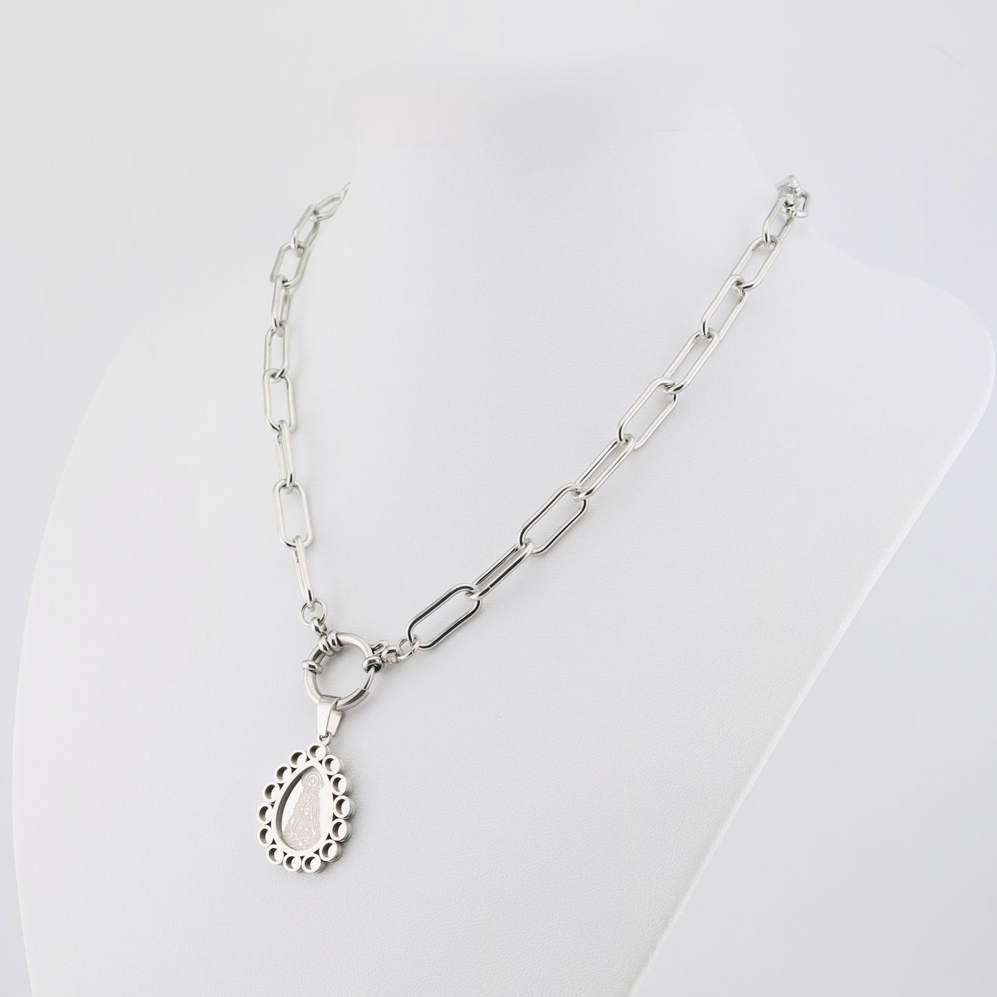 Collar Salinas