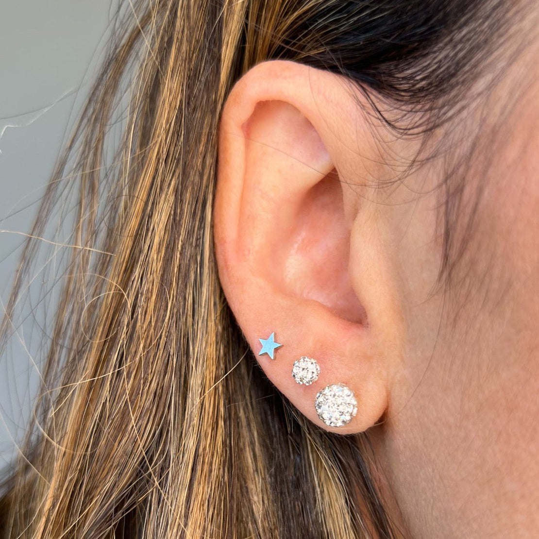 Double rhinestone piercing