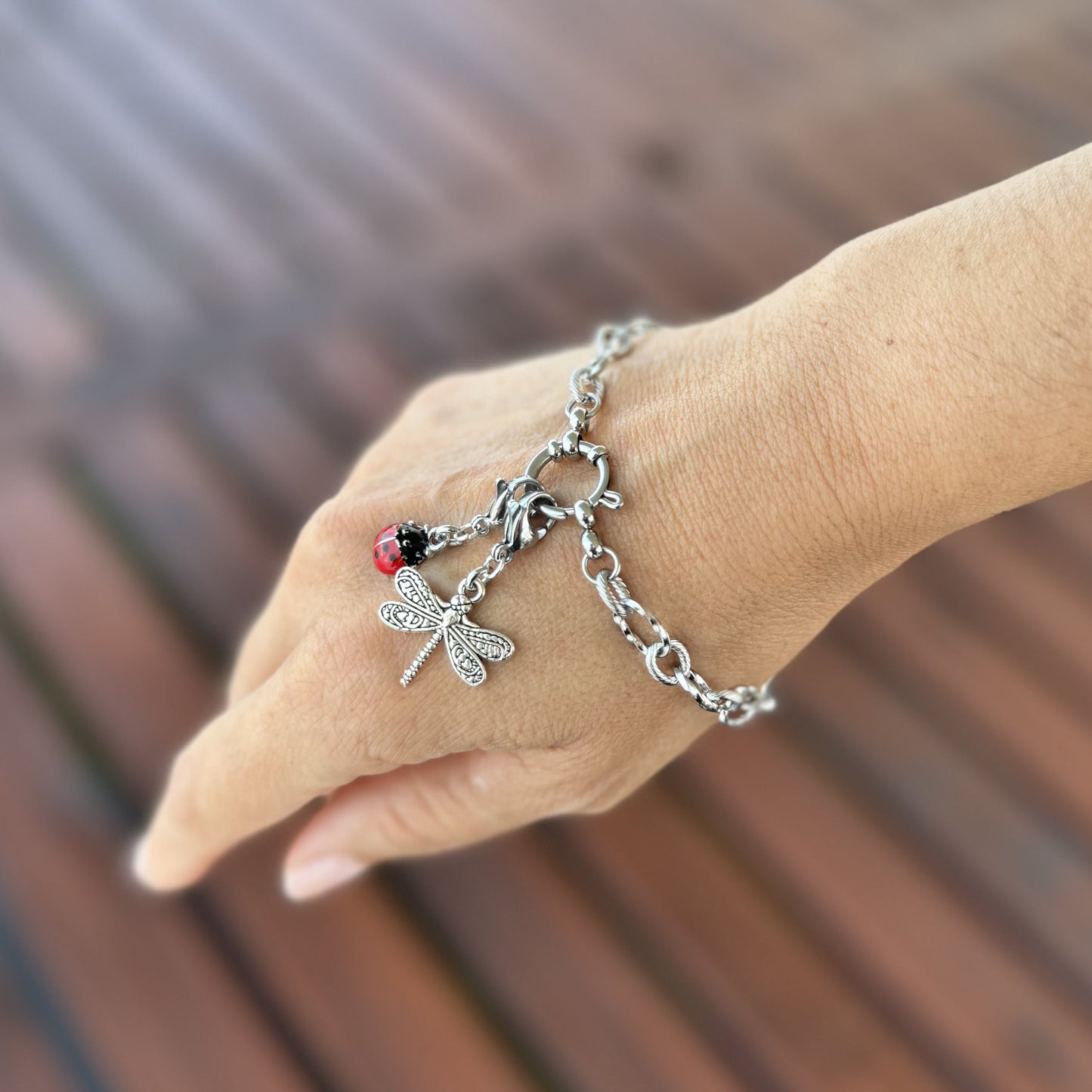 Pulsera básica eslabones torcidos