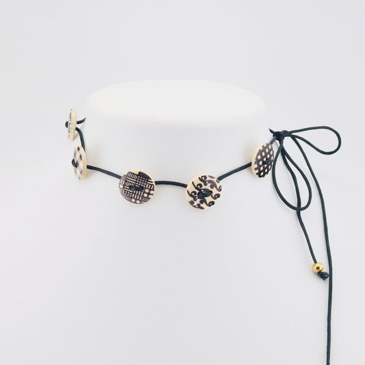 Choker Botones negros